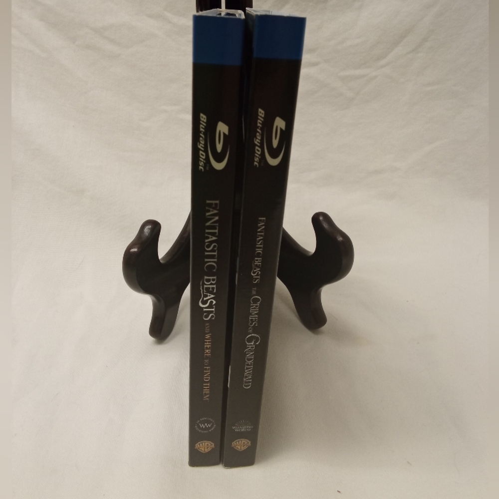2/$25 Fantastic Beasts DVD Blu ray set